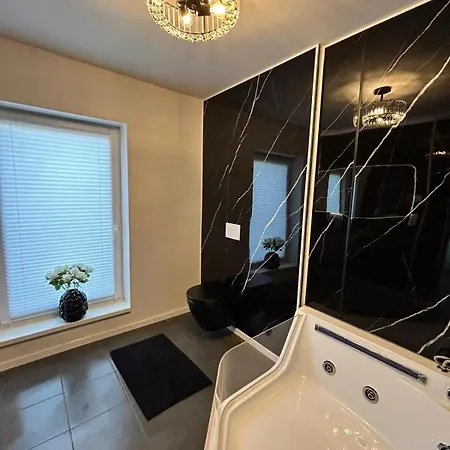 Loft And Living Private Am Mit Sauna Und Whirlpool Semesterbostad Braunsbedra