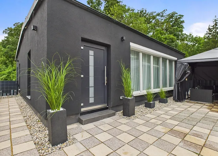 Semesterbostad Loft And Living Private Am Mit Sauna Und Whirlpool Braunsbedra